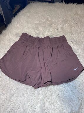 Nike Women's One Dri-FIT Ultra High-Waisted 3" Brief-Lined Shorts XXL NEW Mauve